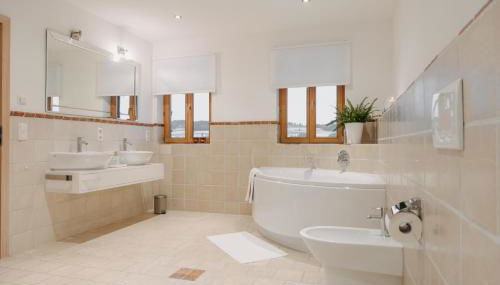 Mika Hof exklusive Apartments in Alleinlage mit Terrasse & Weitblick - Foto 4