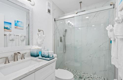 Sunset Paradise - Find yourself in Tampa - Photo 25