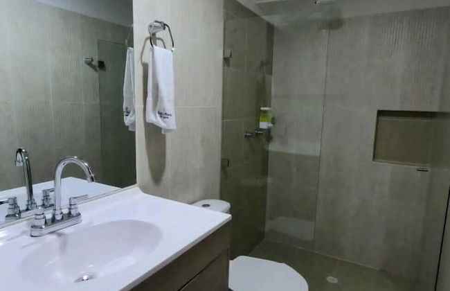 Quedate Apartahotel San Gil Plaza - Photo 13