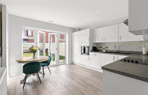 Silver Stag Properties, 3 bedroom luxury house - Photo 8