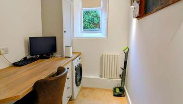 2 Bedroom Unique Converted Constabulary - Foto 5