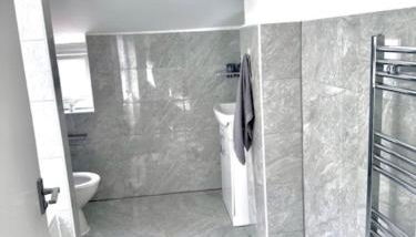 Gillingham 4 bed Guest House - Foto 5