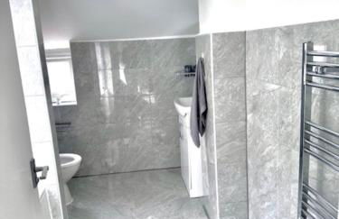 Gillingham 4 bed Guest House - Foto 5