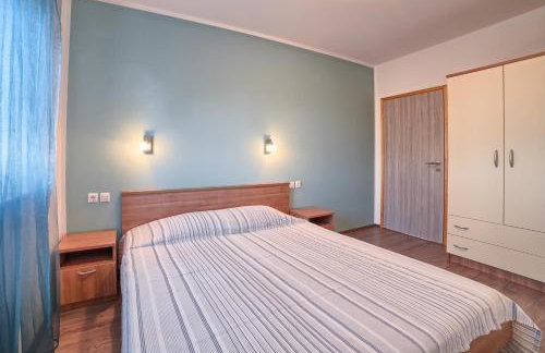 Cozy villa Paradiso with pool immersed in the greenery - Foto 10