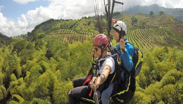 Vuela en parapente en Buenavista - Foto 2