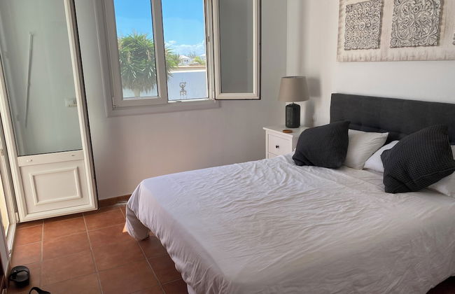 Beautiful Spacious Villa in Playa Blanca - Photo 6