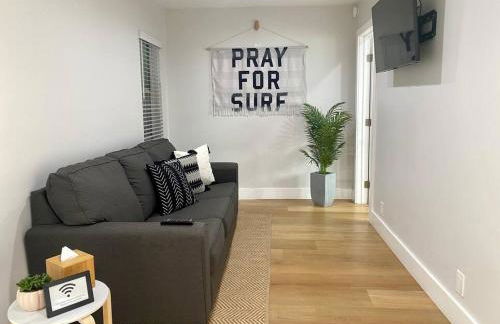 Steps To The Beach, Main Street and Pacific City - 2BR - Foto 1