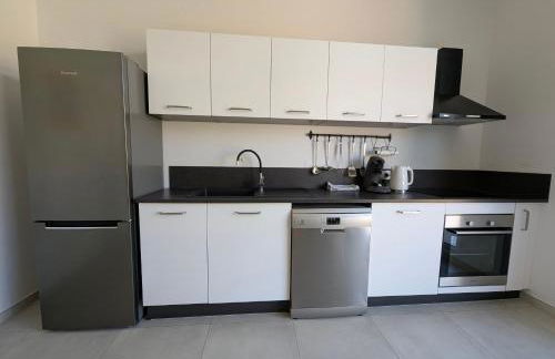 ColorChic 3 étoiles - Parking Privé Terrasse Clim - 120m2 Plein centre - Foto 29