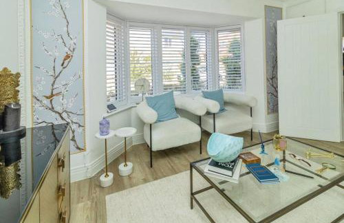 Spacious 5 Bed Home with a Cinema Room, Open Plan Living - Foto 6