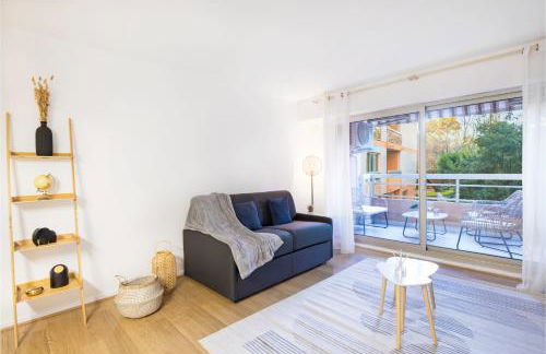 Appartement rénové - Terrasse - Parking - BM - Foto 9