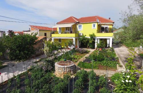 Senkini Dvori - Photo 1