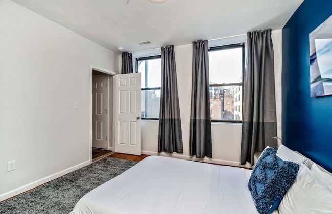 Amazing 2BD Steps From the Convention Center - Photo 4