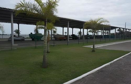 Apartamento luxuoso em condomínio com clube - Foto 20