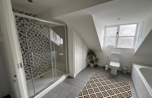 Spacious Village House near Oxford with Woodburner - Foto 3