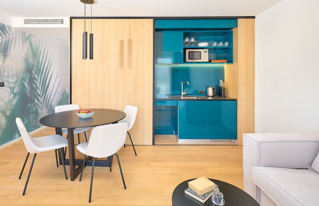 Amphora's Garden - Photo 16