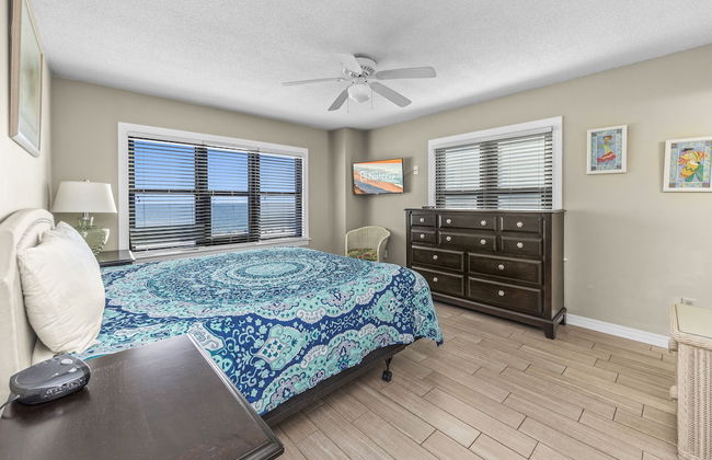 Harbor Place Condominiums by Hosteeva - Photo 8