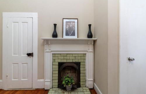 The Sunny Southern Manse Back Walk Downtown - Foto 11