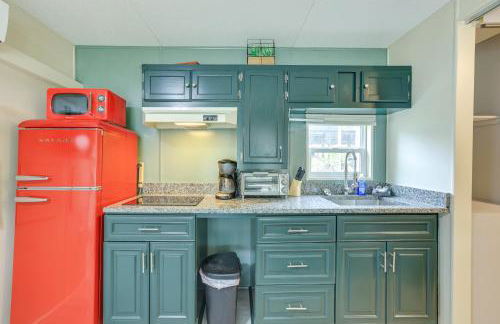 Morriston Getaway with Patio - Near HITS Farm! - Foto 2