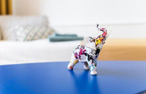 D52 - DAS BUSINESSAPARTMENT --- 2 Minuten vom Flughafen entfernt - Foto 12