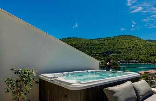 Mokos Modern Suite with Sea View and Jacuzzi - Foto 35