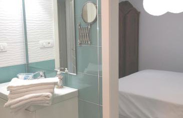 Secret Garden Apartment with private parking space - Photo 6