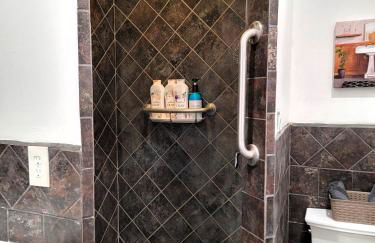 Two bedroom private guesthouse in great location Close to Melrose Hollywood sign and attractions - Foto 16