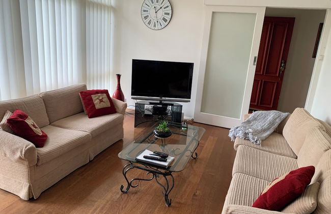 Eltham Retreat - Photo 18