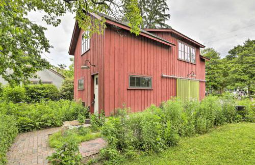Barn-Like Studio Suite w/ Flowering Garden! - Photo 25