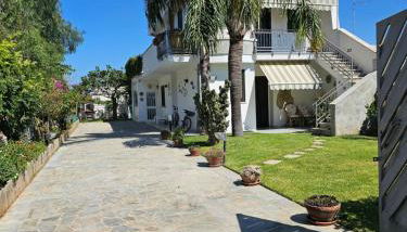 Villa Francesca per soggiorni al mare - Foto 1, Garden