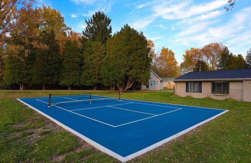 Spacious Pickleball Pines - Foto 24