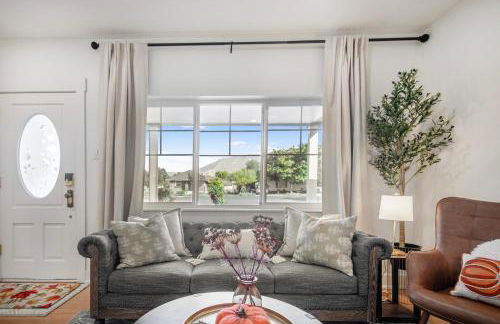 Newly Renovated, Cozy Home - Quiet, Mountain Views - Foto 11