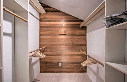 Cozy Redmond Retreat Spacious Deck and Yard! - Foto 16