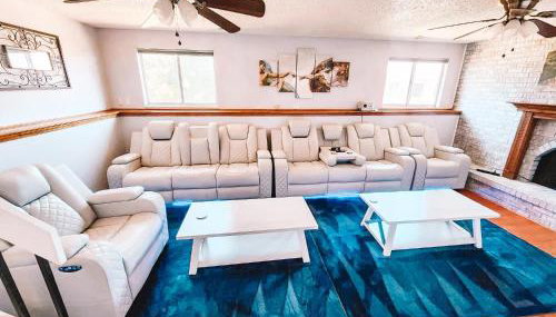 Theater Room Pet Friendly Near AF Academy Peaceful - Foto 5