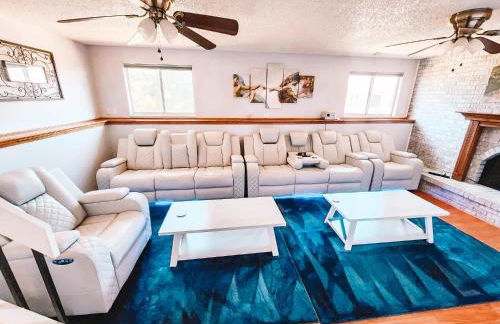 Theater Room Pet Friendly Near AF Academy Peaceful - Foto 5