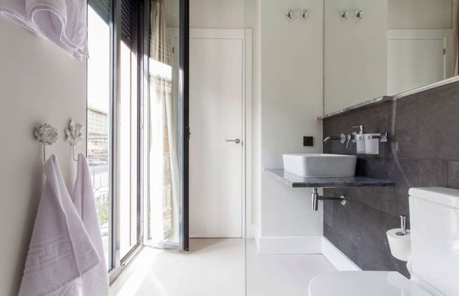 Sevilla Alquila Amplios Apartamentos Duplex en San Bernardo - Foto 56