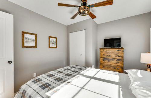 Steps to Estes Lake Mtn-View Hideaway with Hot Tub! - Foto 14