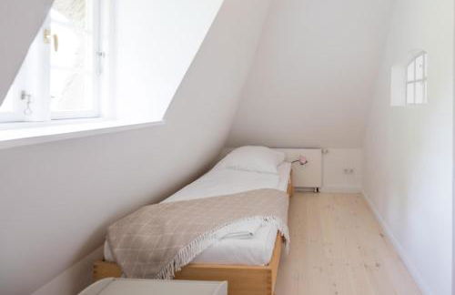 Idyllische kleine Reetdachkate mit Blick über die Felder - Kamin, Terrasse & Privatparkplatz - Foto 12