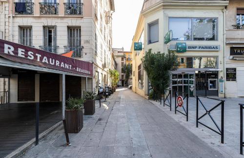 Coeur de La Libé - Ideal couple & FRIENDS - CENTRAL & COSY - TRAM & Supermarkets -AC -Bed XXL - Photo 4