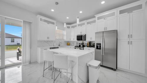 Cozy 3BR Duplex Unit with WiFi and Laundry in Lehigh Acres - Foto 3