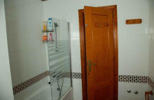 Chalet adosado con piscina privada en Mazagón - Foto 23