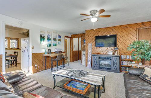 Pet-Friendly Pine Home Near Hiking and Fishing! - Photo 7