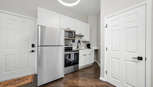 Cozy 1 Bedroom Apt near Logan Sq - Foto 3, stove