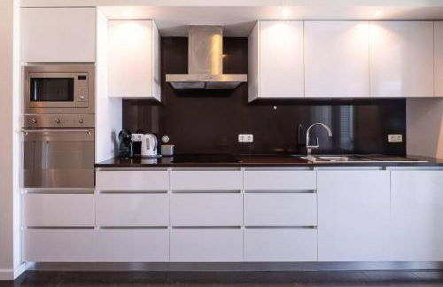 Quiet & Comfy Azorean Sapphire - Photo 8