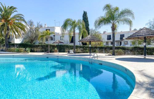 Modern Oasis 500m Beach with AC WiFi Pool - Foto 4
