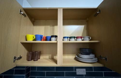 Levenshulme House - 2 Bedroom - Sleeps 6 - Free Parking & WiFi - Foto 15