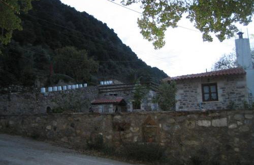 Ellinospito - Photo 35