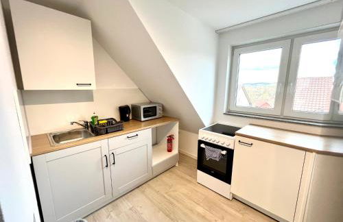 Handwerker Wohnung - Parkplatz vor der Türe - Balkon - bis zu 6 Personen - Foto 6