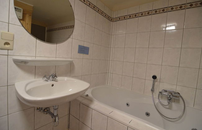 Modern Holiday Home with Hot Tub & Sauna in Ardennes - Foto 34