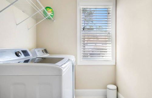 Spacious Family Getaway ~ Fire Pit~ Private Office - Foto 19