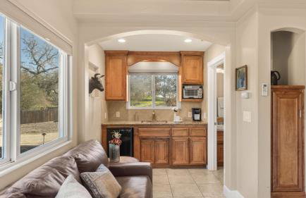 Ten-Acre Wine Country Estate Near Paso Robles w Pool Views El Pomar Estate by AvantStay - Foto 35